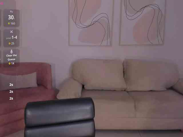 IsabellaMoretti webcam