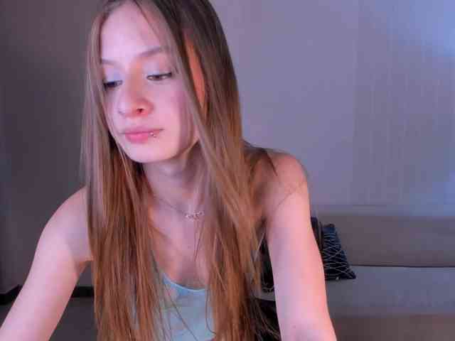 IsabellaMoretti webcam