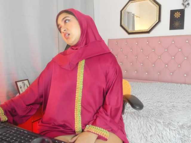 SamiraAwada live cam on BongaCams
