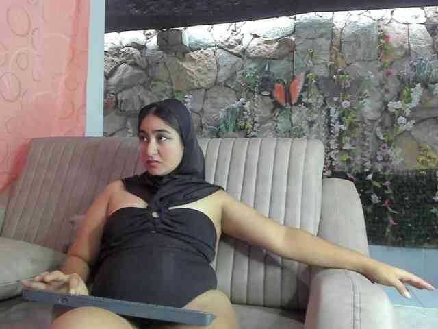 Modelo: SamiraAwada