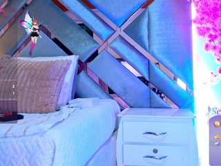 EmmaLovve Porn Show