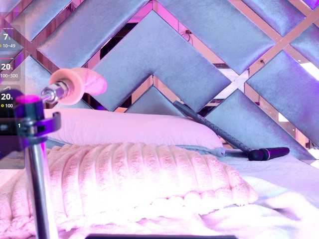 EmmaLovve live webcam show