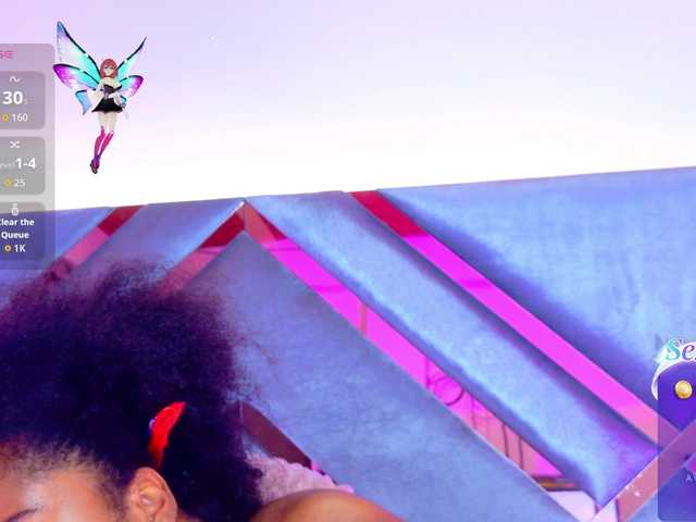 EmmaLovve live cam on BongaCams