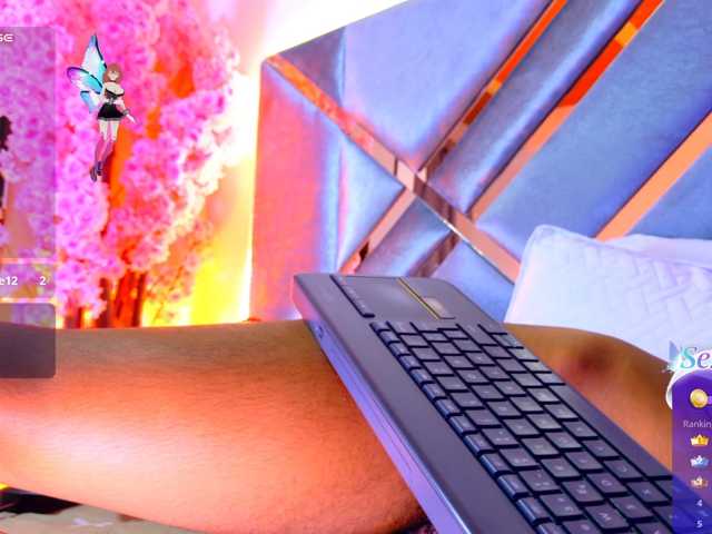 EmmaLovve live cam on BongaCams