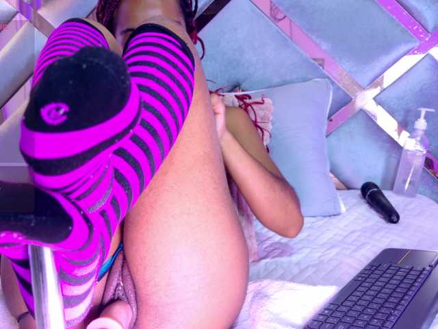 EmmaLovve live cam on BongaCams