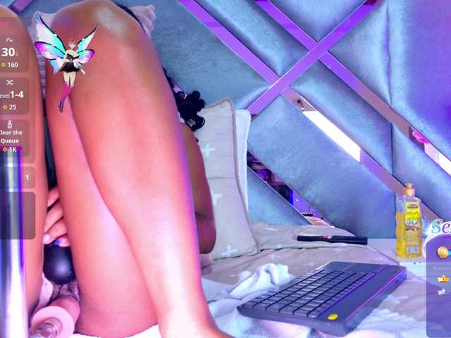 EmmaLovve live cam on BongaCams