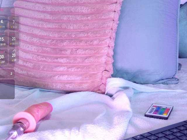 EmmaLovve live webcam show