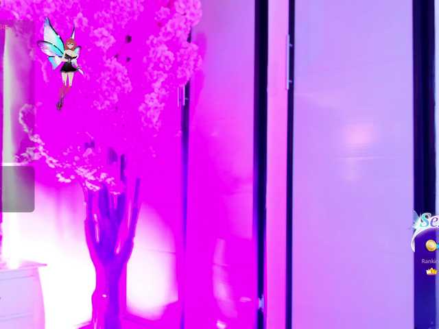 EmmaLovve live cam on BongaCams