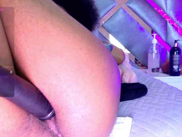 EmmaLovve webcam