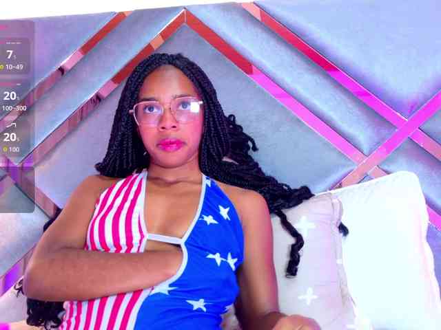 EmmaLovve webcam
