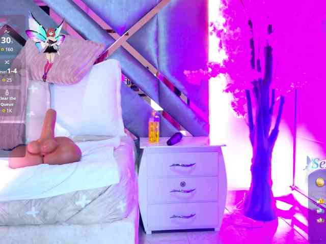 EmmaLovve webcam