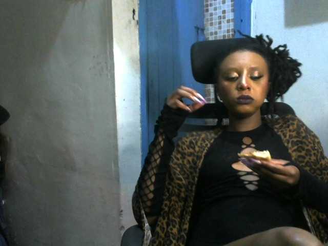 QueenAllure