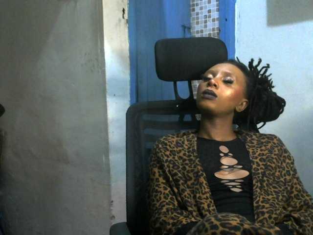 QueenAllure