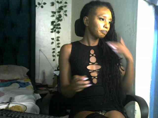 QueenAllure