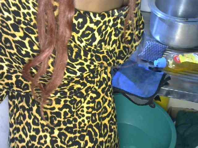 QueenAllure webcam