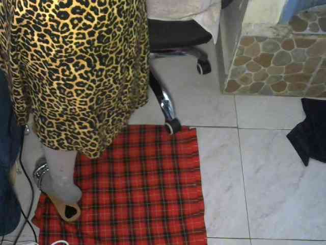 QueenAllure webcam