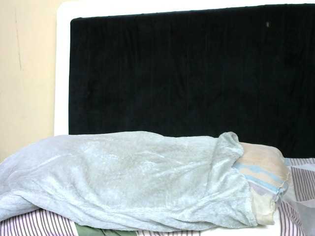 Drippqueen254 live cam on BongaCams