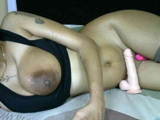 Drippqueen254 webcam