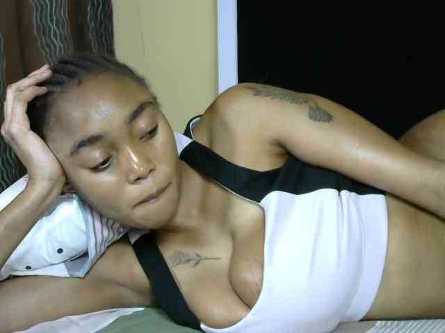 Drippqueen254 webcam