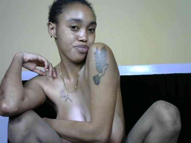 Drippqueen254 webcam