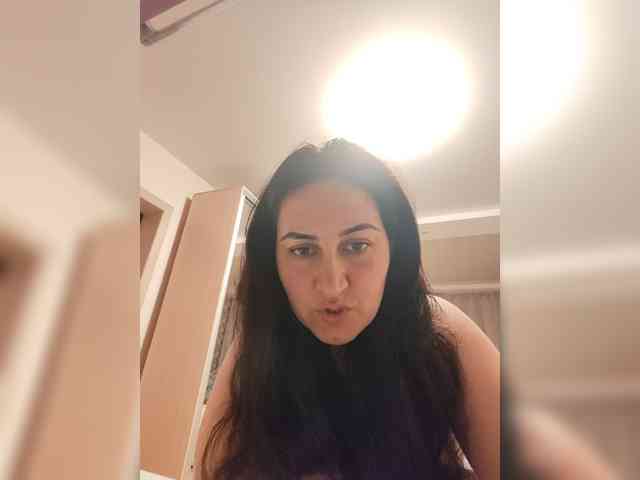 LadyChokoladka webcam