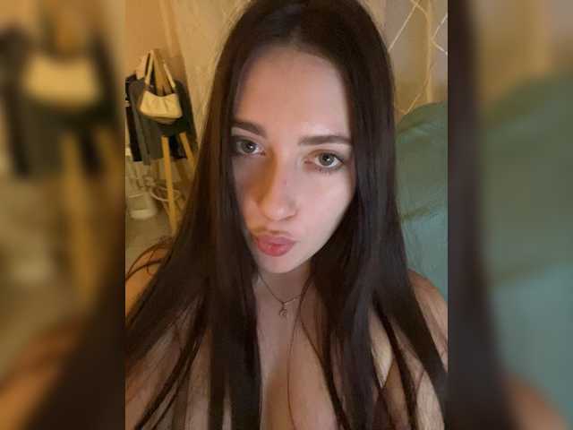 Alicedoll7 live cam on BongaCams