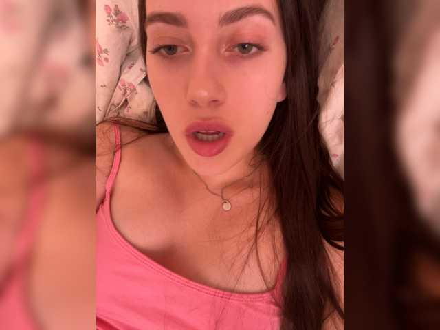 Alicedoll7 live cam on BongaCams