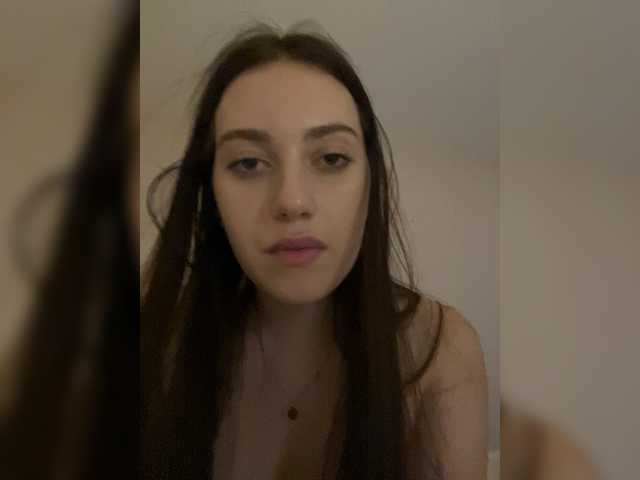 Alicedoll7 live cam on BongaCams
