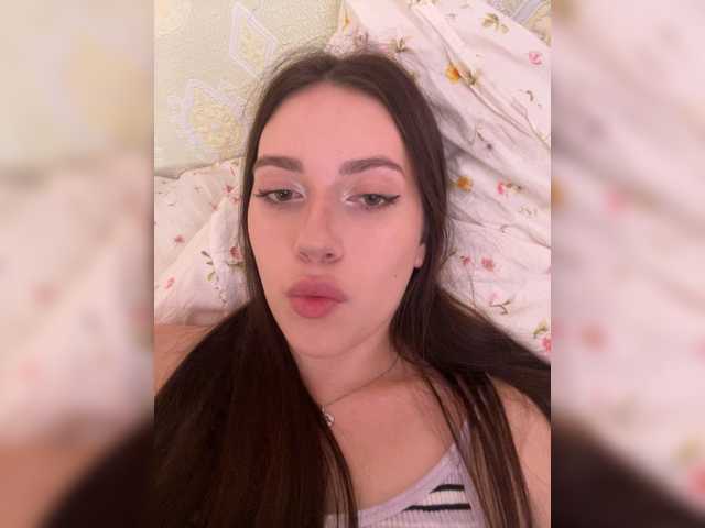 Alicedoll7 live cam on BongaCams
