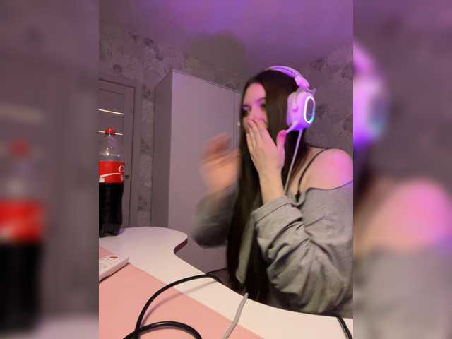 Alicedoll7's BongaCams show and profile