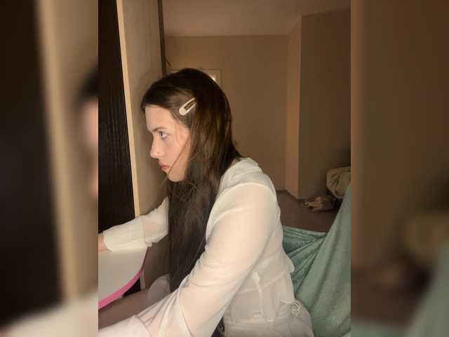 Alicedoll7 live cam on BongaCams