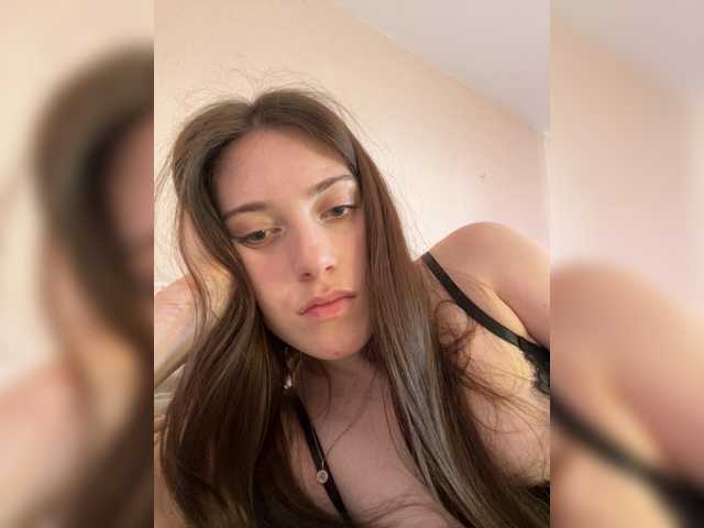 Alicedoll7 live cam on BongaCams