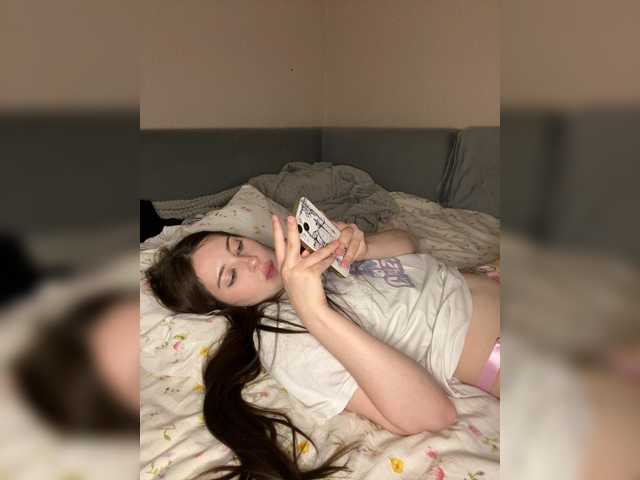 Alicedoll7 live cam on BongaCams
