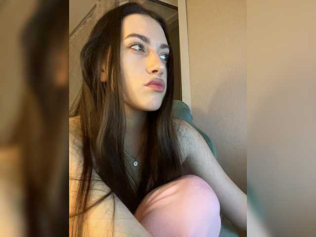 Alicedoll7 live cam on BongaCams