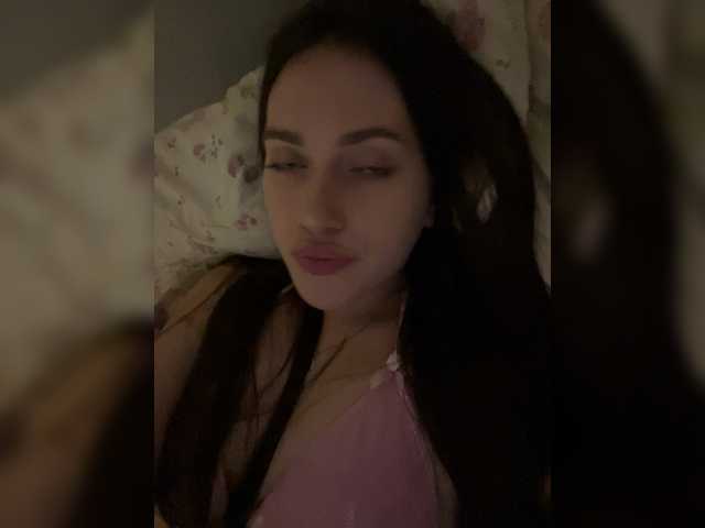 Alicedoll7 live cam on BongaCams