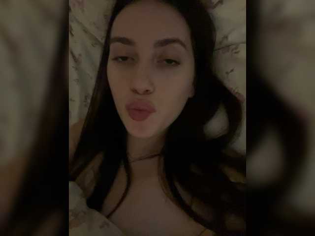Alicedoll7 live cam on BongaCams
