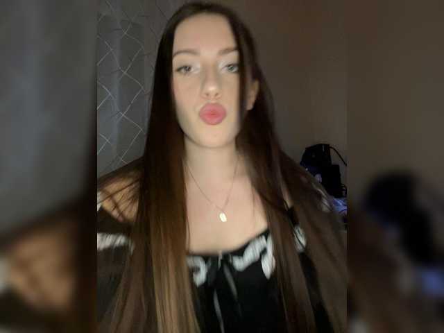 Alicedoll7 live cam on BongaCams