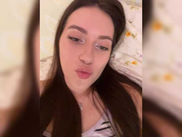 Alicedoll7 live cam on BongaCams