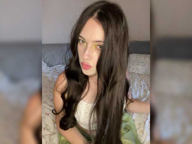 Alicedoll7 live cam on BongaCams