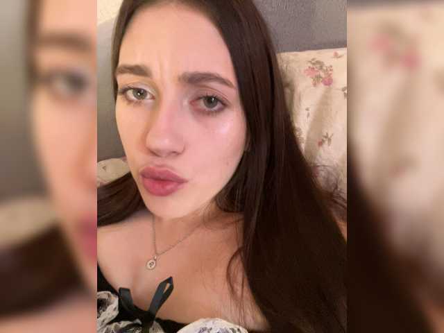 Alicedoll7 live cam on BongaCams