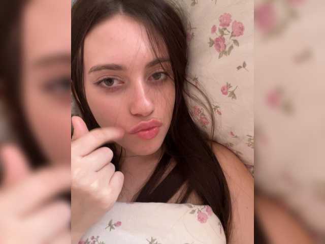 Alicedoll7 live cam on BongaCams