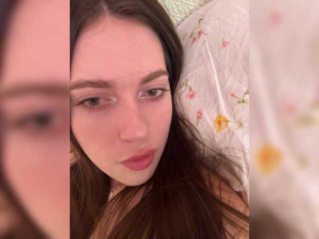 Alicedoll7 live cam on BongaCams