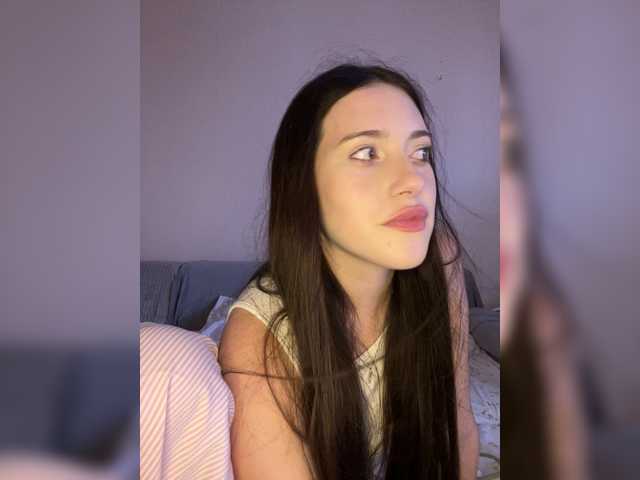 Alicedoll7 live cam on BongaCams