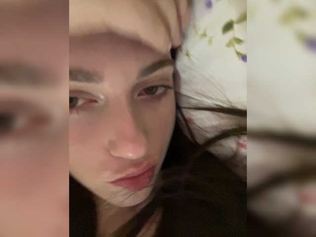 Alicedoll7 live cam on BongaCams