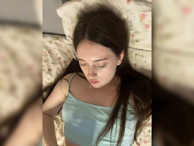 Alicedoll7 live cam on BongaCams