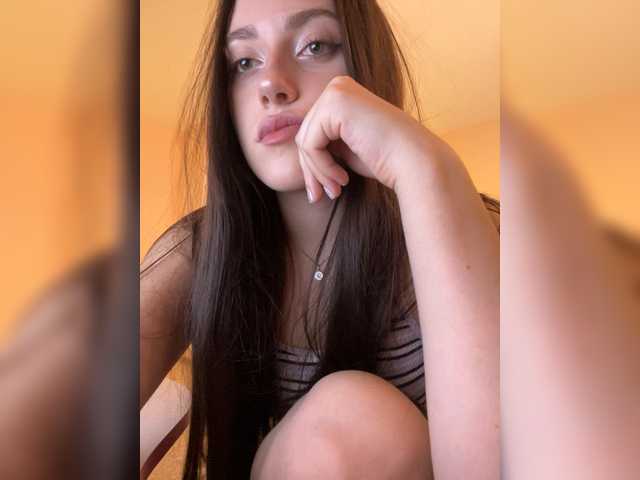 Alicedoll7 live cam on BongaCams
