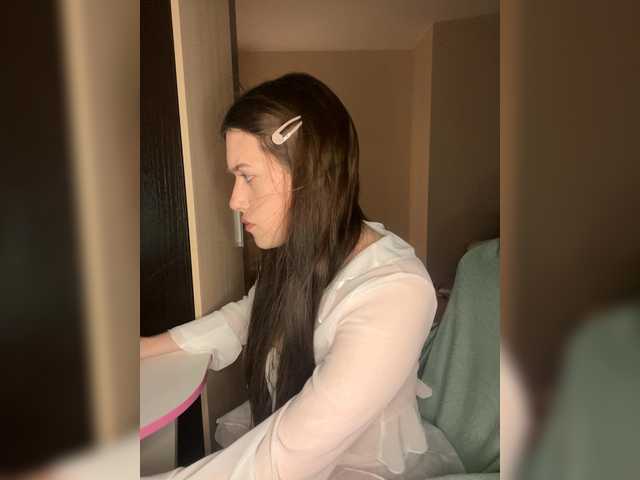 Alicedoll7 live cam on BongaCams