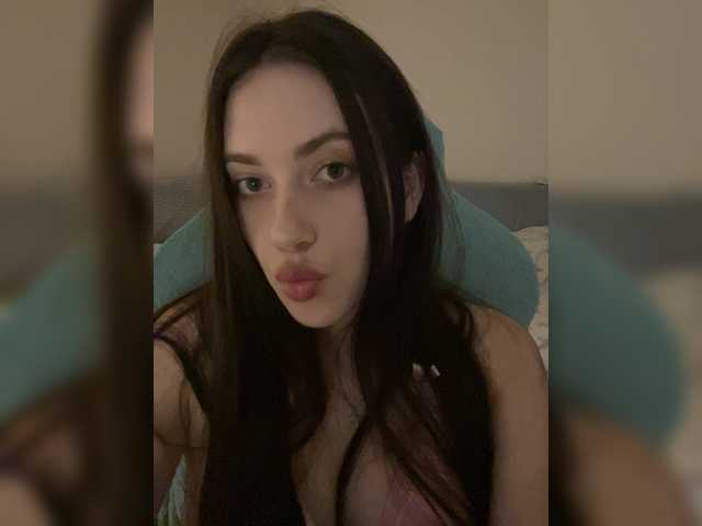Alicedoll7 live cam on BongaCams