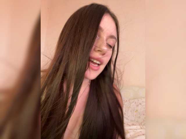 Alicedoll7 live cam on BongaCams