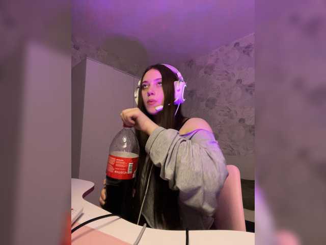 Alicedoll7's BongaCams show and profile